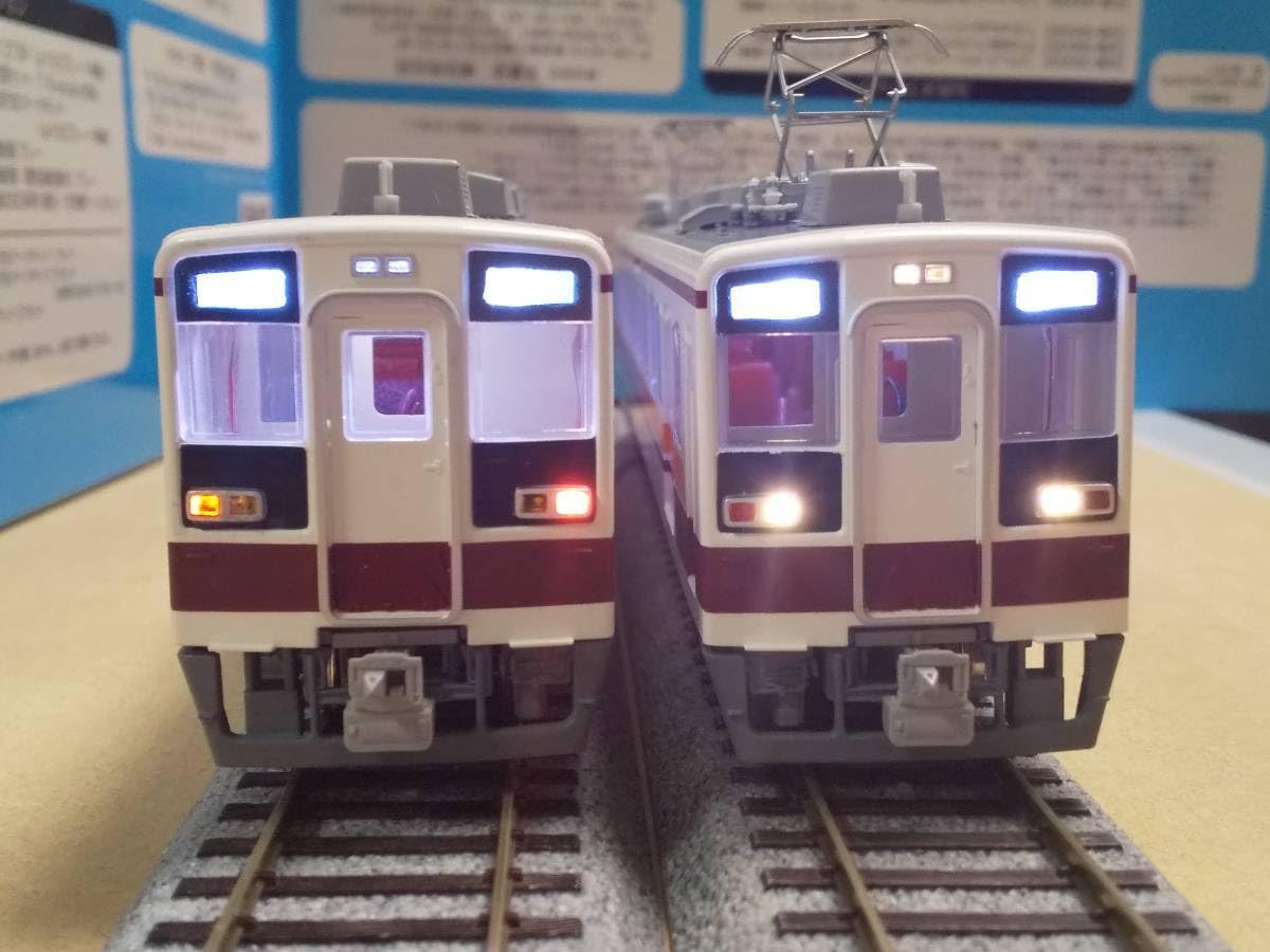 天賞堂EB10 円筒形モーター、ライト点灯の最終製品 天賞堂EB10 円筒形モーター、ライト点灯の最終製品 - 鉄道模型お
