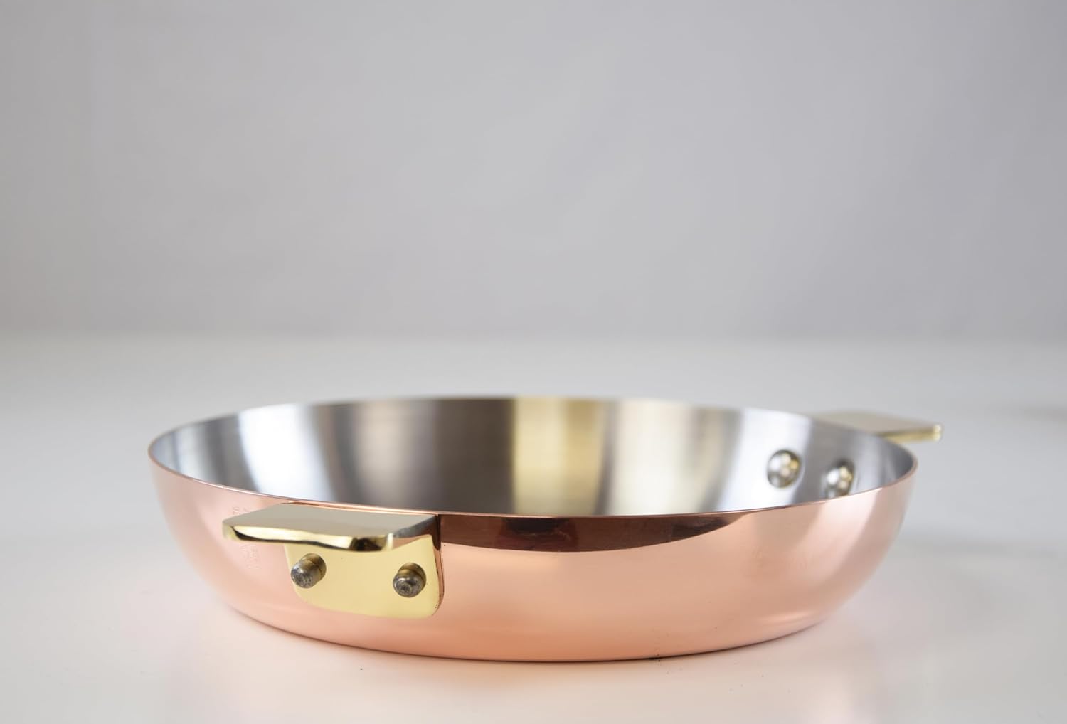 Mauviel M'Heritage M'150 B Copper Round Pan With Brass Handles, 7.9-In, Made In France - Image 2