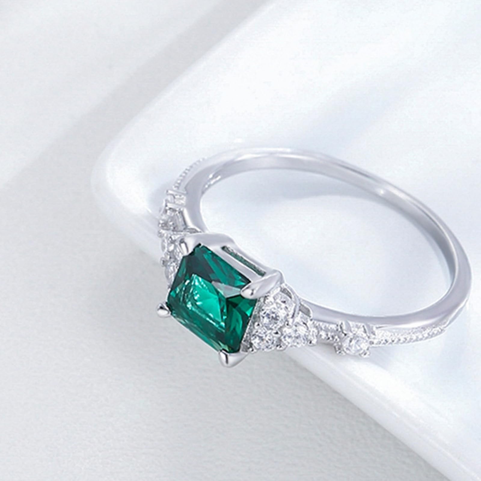 Pierścionek z białego złota 9K, pierścionek damski 6 mm szmaragd laboratoryjny zielony 1,25 ct moissanit