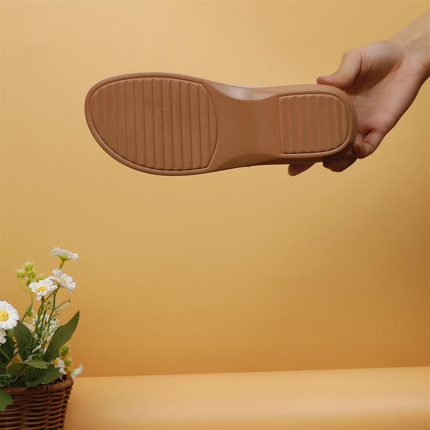 CLSQLXYJZC Bunion Correction Leather Open Toe Sandals, Women's Comfortable Platform Slip-On Flower Orthopedic Bunion Sandals, Orthotic Flip Flops, for Bunion Splints Toe Separator