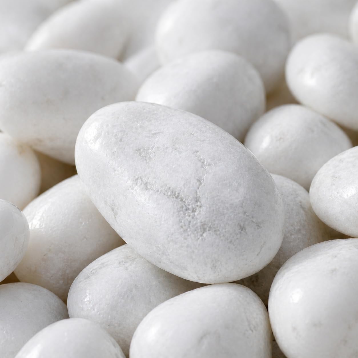 Sassi da giardino marmo bianco 7/15 mm ciottoli decorativi naturali 25 kg pietre per giardino aiuole vasi vialetti drenanti resistenti esterno interno effetto elegante