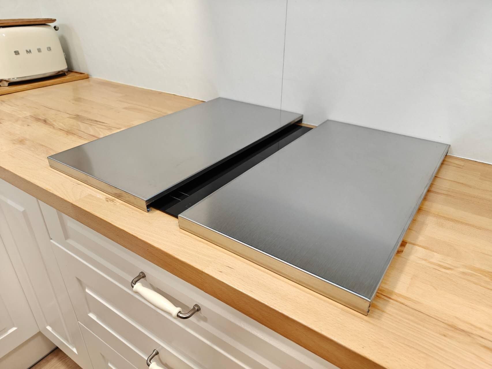 Cubre Vitroceramica en Acero Inoxidable (NO GAS), Vitrocerámica, Juego de 2 piezas Tapa cocina induccion, Protector de Encimera, 57x60x2,5 cm