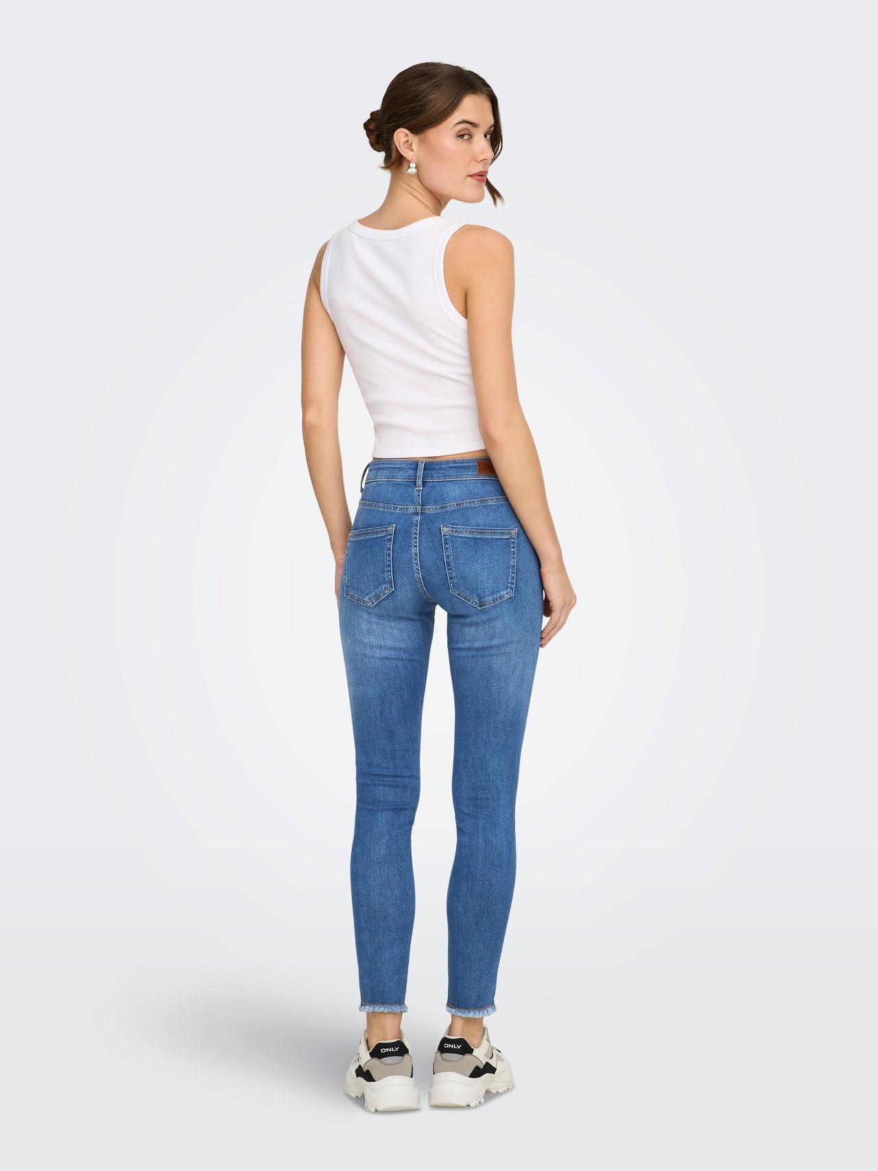 ONLY Damen Jeanshose Onlblush Mid Sk ANK Rw DNM Rea1319 Noos