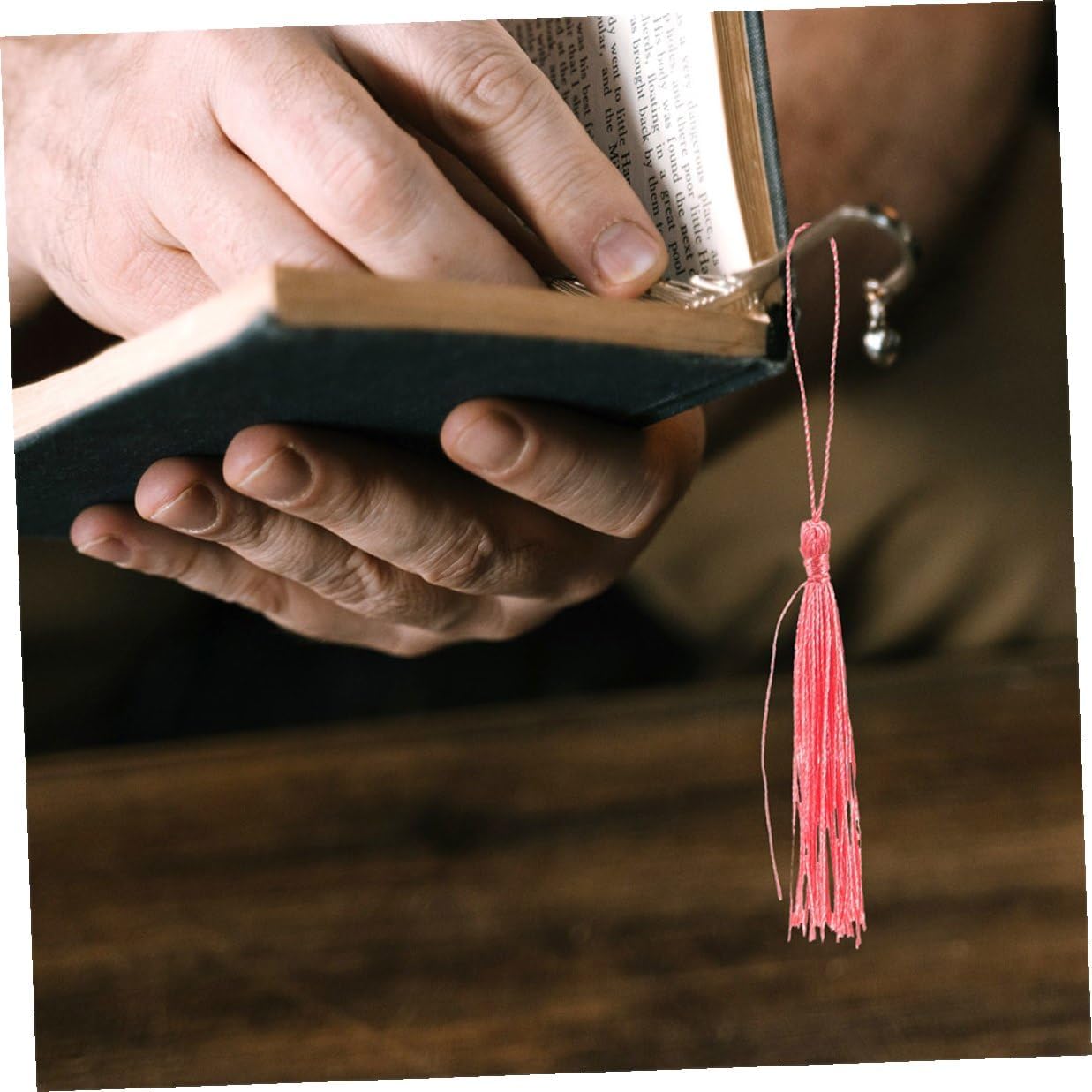 SUPVOX 240pcs Mini Soft Tassels for Crafts and Bookmarks DIY Floss Tassel Trim Accessories for Jewelry Making Creative Sewing Embellishments Set Random Color