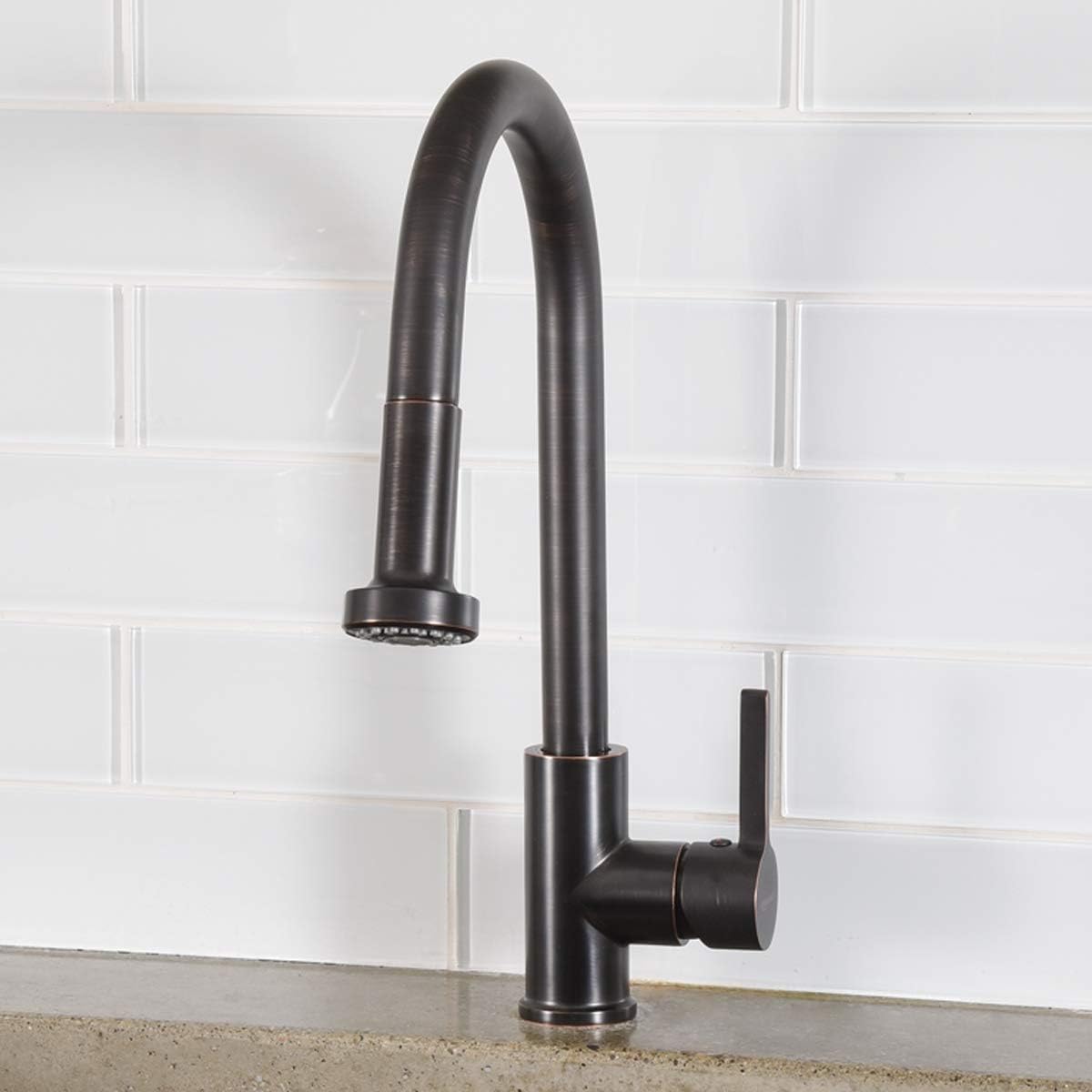 Amazon Basics Modern Pull-Down Kitchen Faucet with Sprayer, Oil-Rubbed Bronze
