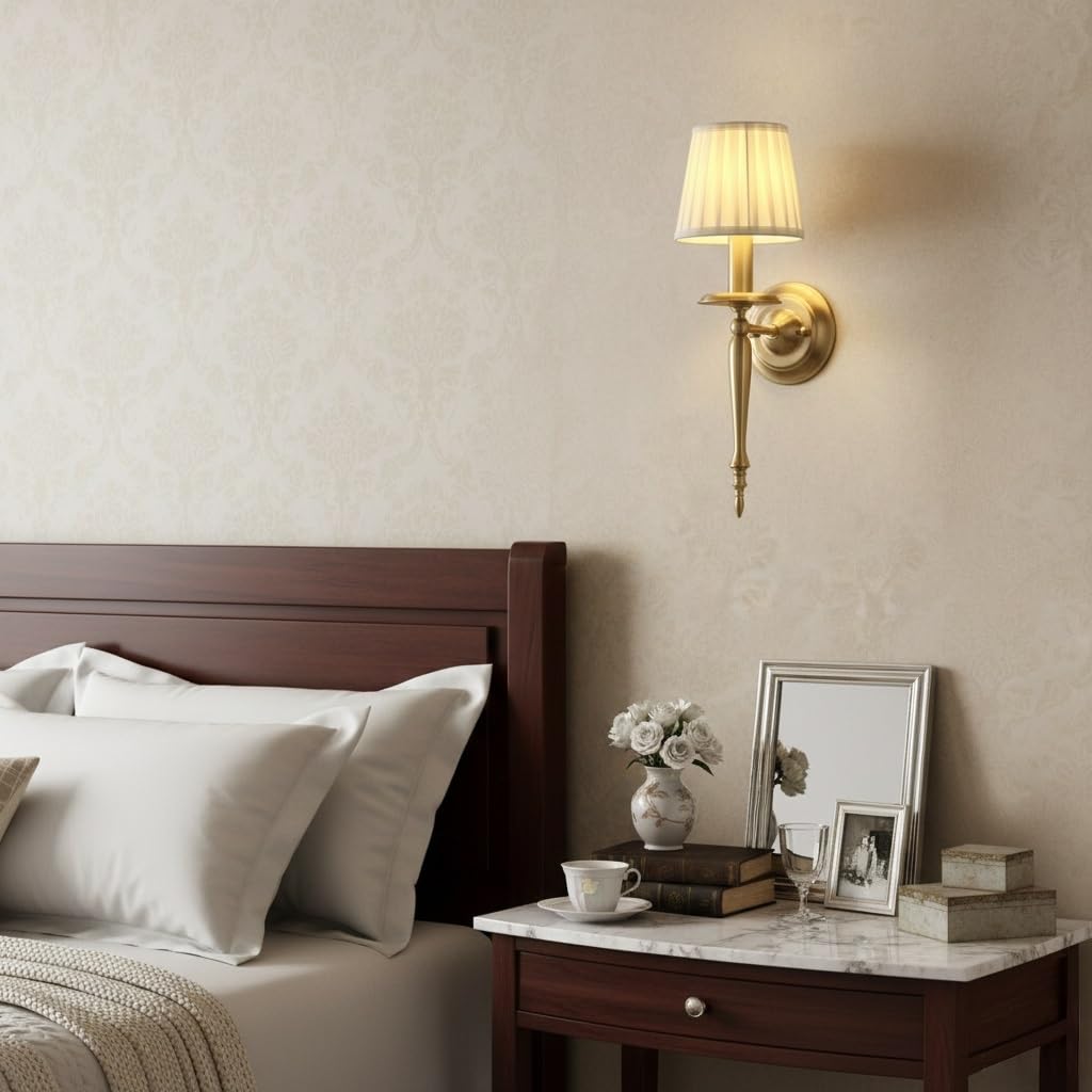 Applique da parete in ottone H65, lampada classica moderna E27/E14, apparecchio decorativo con vetro smerigliato o paralume in tessuto pieghettato for camera letto(15Cm/5.91In)