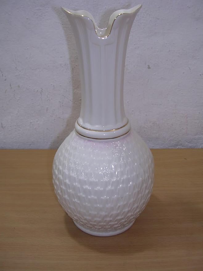 Belleek Ivory China Paros Vase 8th Mark Jan 1993 Dec 96 Home & Kitchen