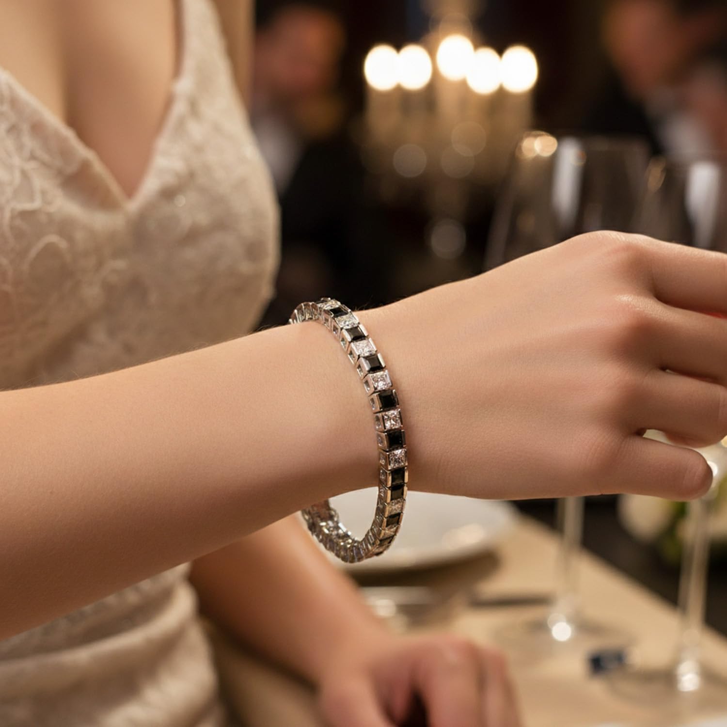 Brazalete de tenis de circonita cúbica AAA CZ de 20CT con piedras preciosas simuladas brillantes alternadas en blanco y negro clásico, corte princesa cuadrado, para mujer, novia, plateado, 7 pulgadas.