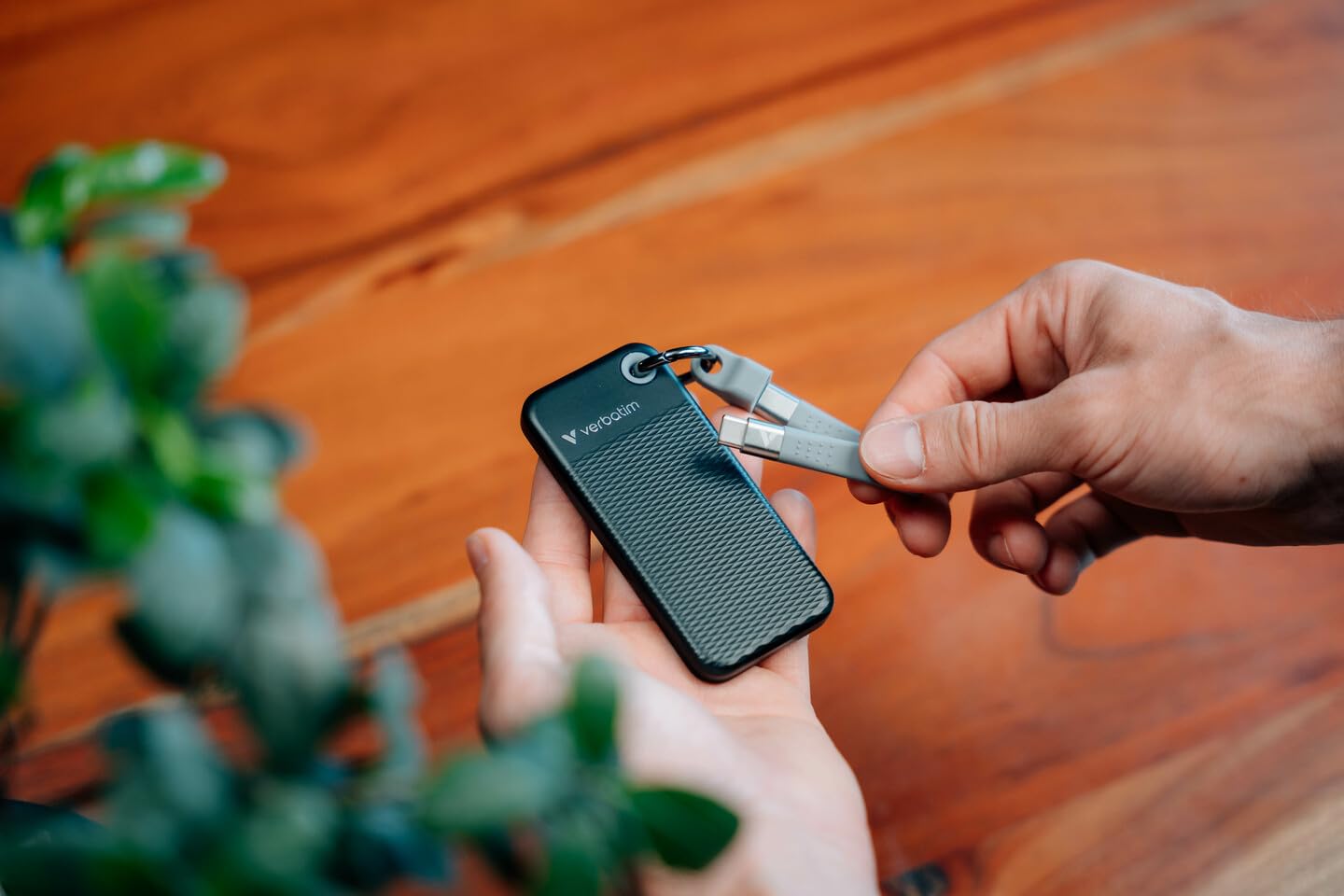 Verbatim Pocket SSD 512 Go, SSD Externe USB 3.2 Gen 2, jusqu'à 1000 Mo/s en Lecture et écriture, Disque Dur Portable pour PC, Mac et Console, Noir/Gris
