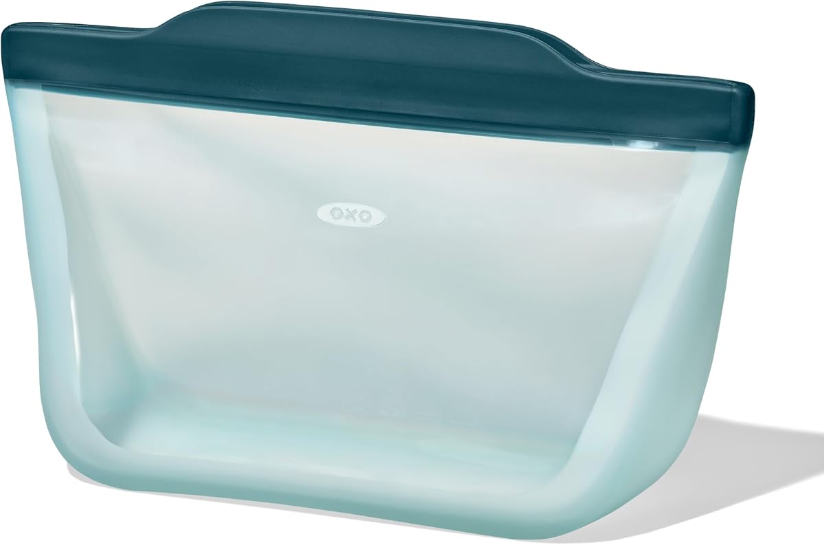 Bolsa reutilizable de silicona Good Grips - Cuarto de galón (32 oz) Lagoong | Autoportante para fácil llenado, sello a prueba de fugas, ideal para sopas, sobras, preparación de comidas, apto para congelador y microondas.