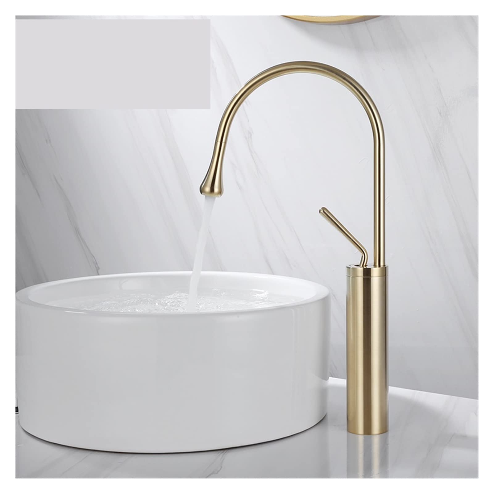 Mitigeur doré brossé en laiton pour lavabo haut au design moderne de salle de bain