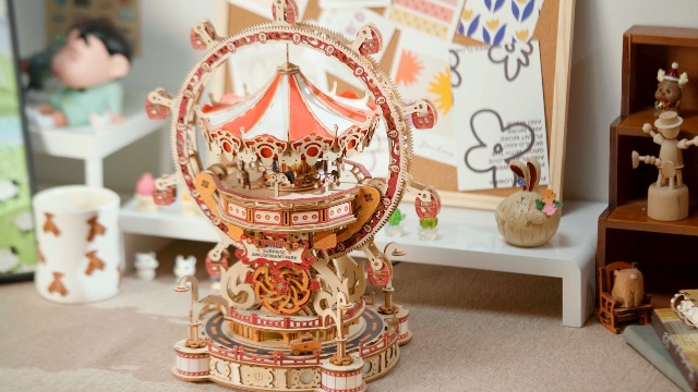アミューズメント景品 Amazon.com: 3D Puzzles for Adults, Wooden 3D Puzzle Model Surprise