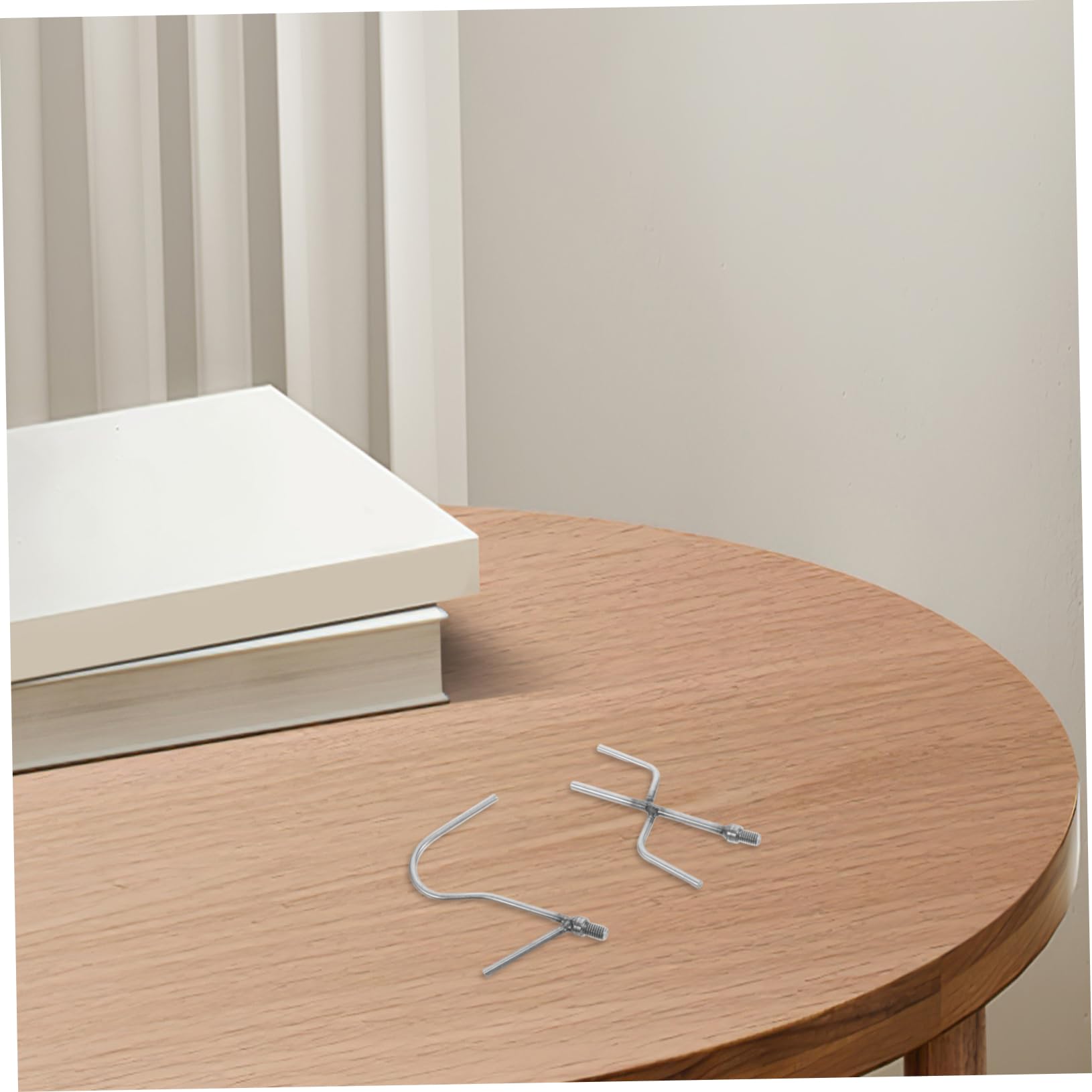 🔩 Par De Ganchos De Poste Liberty Hardware – Níquel Satinado (2 Unidades) – Estilo Contemporáneo Para Pared