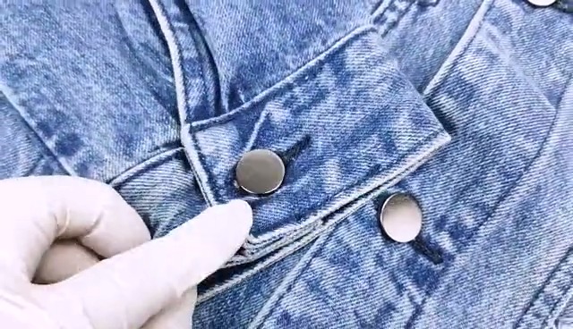 LAMKUKU Mens Denim Jacket Ripped Slim Jean Jacket Coat for Men