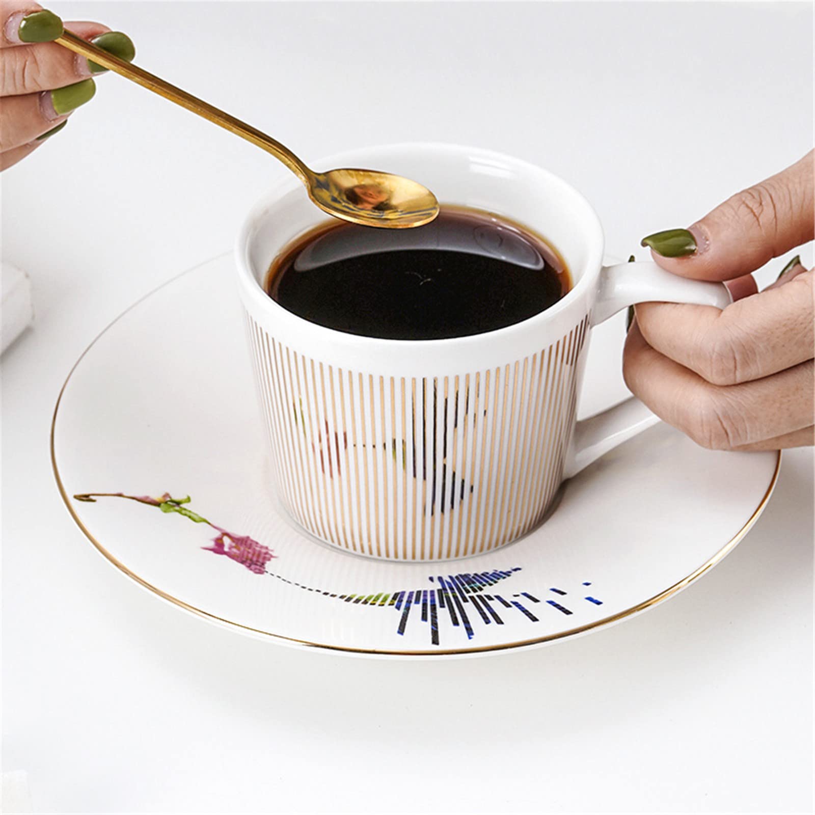 HDJNal Koffiemokken set, spiegel kop en schotel creatieve luxe kunst Mirage omgekeerde afbeelding beker gouden inleg porseleinen theekopje schotel voor cappuccino, melk, espresso, thee, koffie