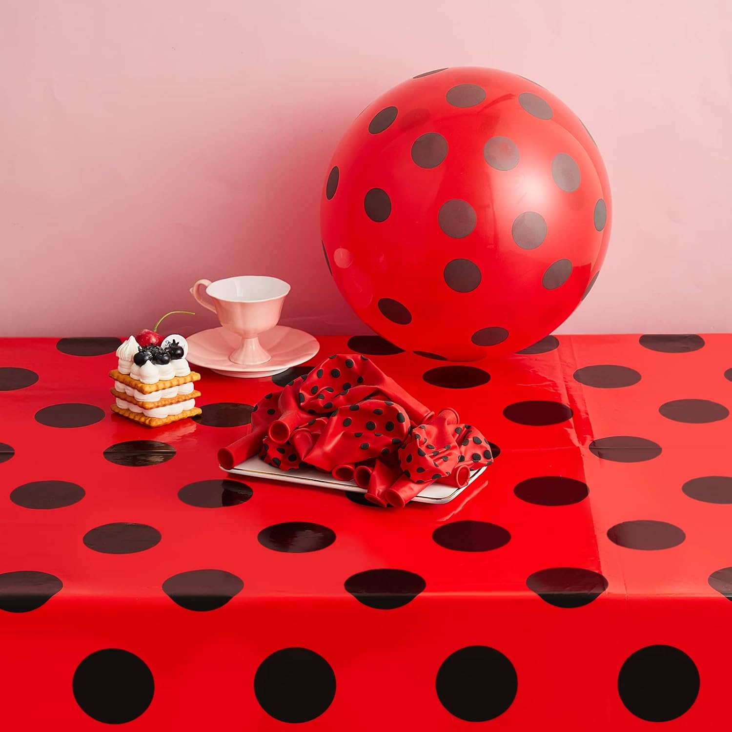 Tegeme Ladybug Tablecover Ladybug Party Tablecloth Vintage Polka Dots Tablecloth Rectangular Black and Red Ladybug Table Covers for Birthday Picnic Dining Kitchen Party Decor (4 Pieces)