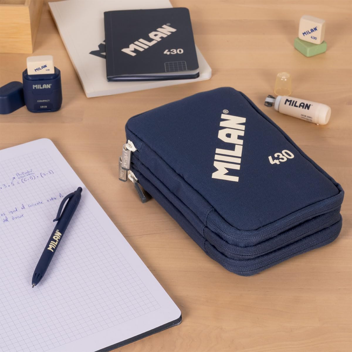 MILAN® Plumier 3 pisos con contenido colección MILAN 430 since 1918, azul