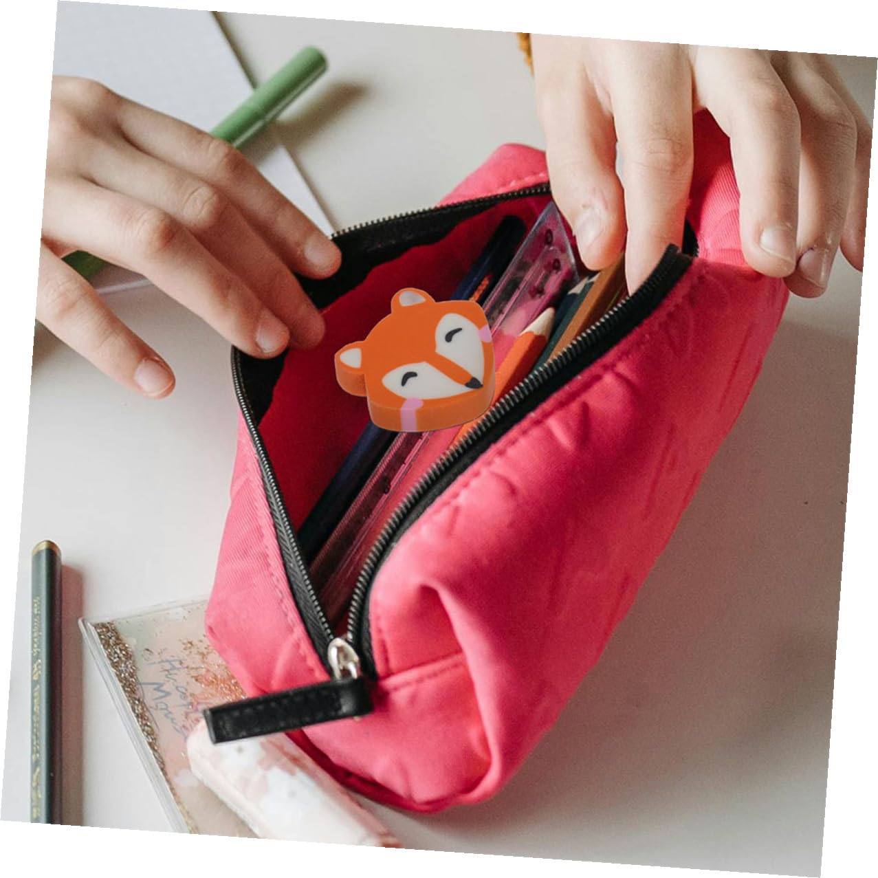 Hemobllo 100 pezzi Gommine Volpe Animali Adorabili per Premi Studenti Cancellina Morbida e Portatile Adatta Scuola Ufficio e Progetti Artistici