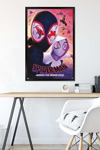 Miniatura 6 de Trends International Marvel Spider-Man Across The Spider-Verse - Póster de pared de una hoja, 22.375 x 34 pulgadas, versión enmarcada en negro