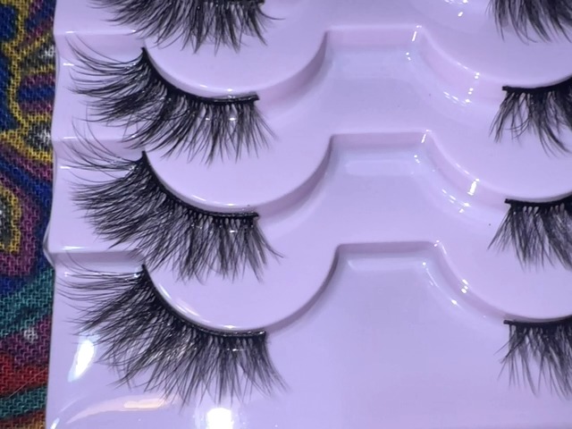 FANXITON Half Lashes Wimpern – 10 Paar Katzenaugen-Look, 15 Mm, Weich & Fluffig