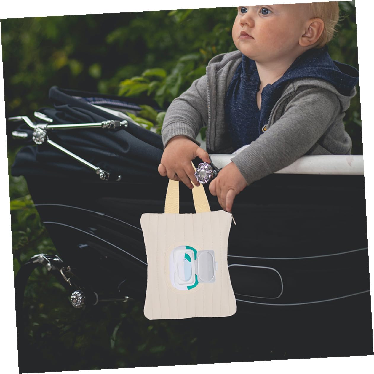 2pcs Portable Wipes Dispenser Travel Wipe Holder Refillable Container for Diaper Bag Nursery and Bathroom Use