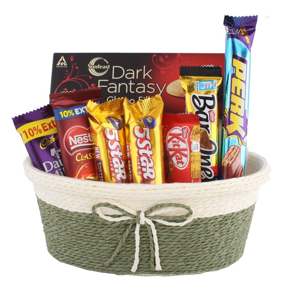 Astonished Retail Chocolate Gift Hamper with Beautiful Basket| Chocolate Gift for Rakhi, Diwali, Anniversary, Birthday, Christmas, Valentine, Her, Him | Chocolate Gift Hamper, 1