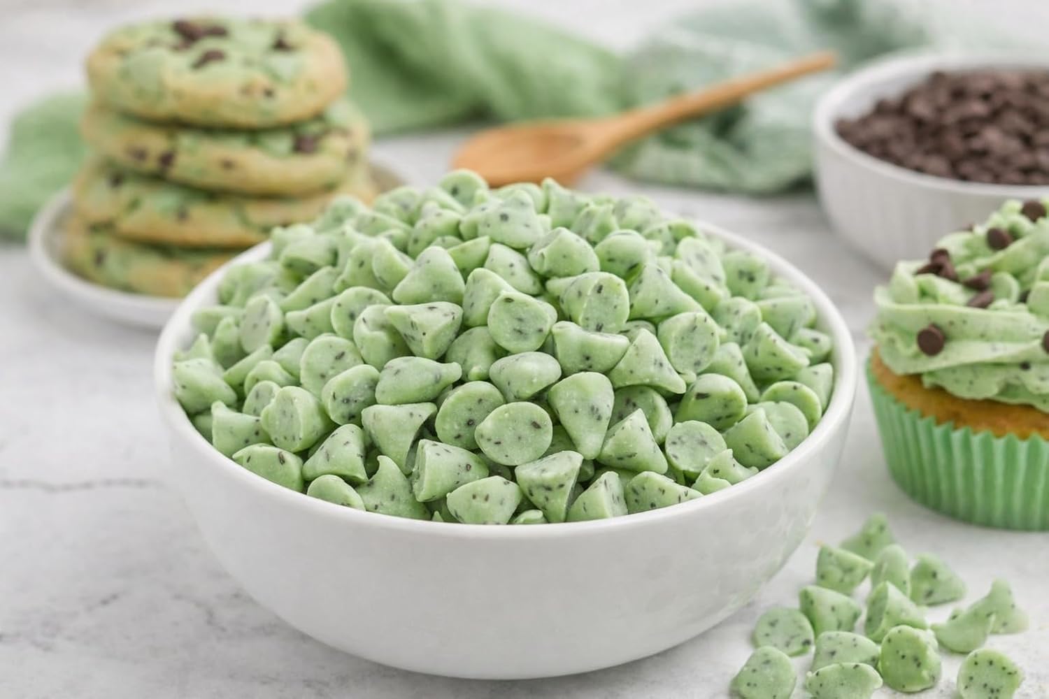 Green Mint Baking Chips – Bulk 5 lbs Resealable Bag | Mini Mint Candy Chips for Cookies, Brownies, Holiday Desserts, Christmas Baking, St. Patrick’s Day Treats & Ice Cream Toppings