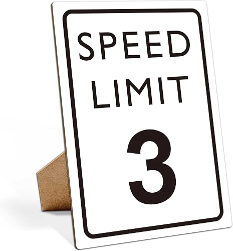 Miniatura 15 de Decoración de cumpleaños de coche de carreras, letrero sin límite de velocidad, Fast One, decoración de fiesta de cumpleaños de auto de carreras