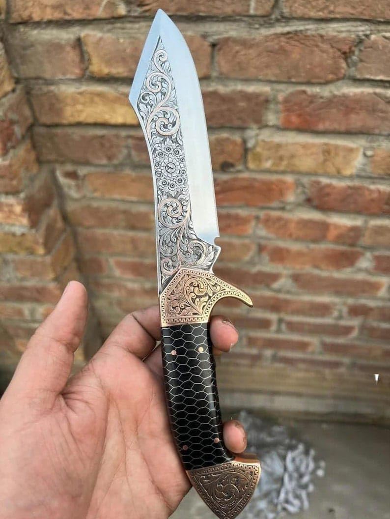 Hand Engraved D2 Steel Hunting Knife with Honey Resin Handle Decorative Pattern Premium Leather Sheath