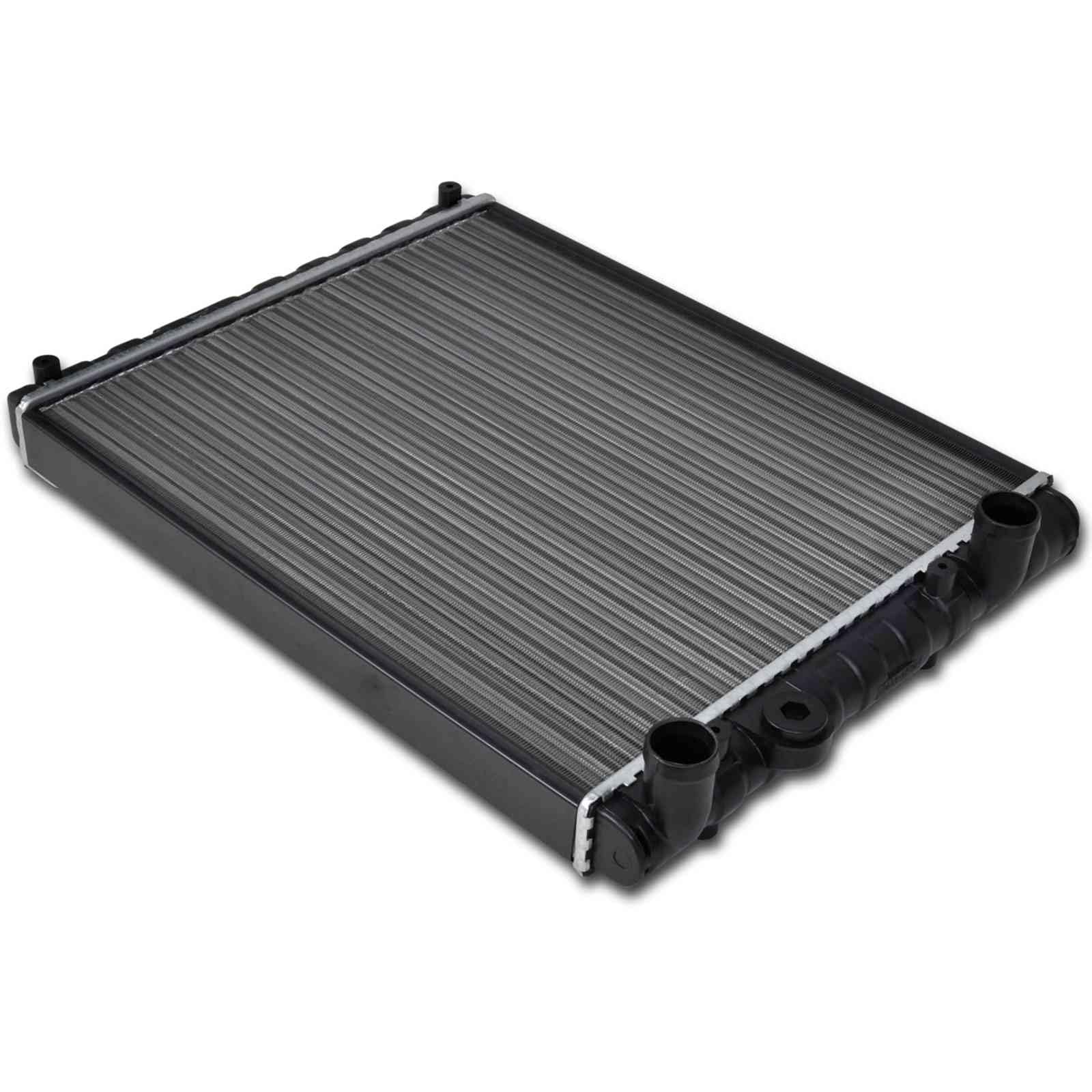 Refrigeratore ad acqua in metallo nero per raffreddamento motore veicolo pezzo di ricambio 1,8 kg compatto durevole facile installazione versatile per auto e officina