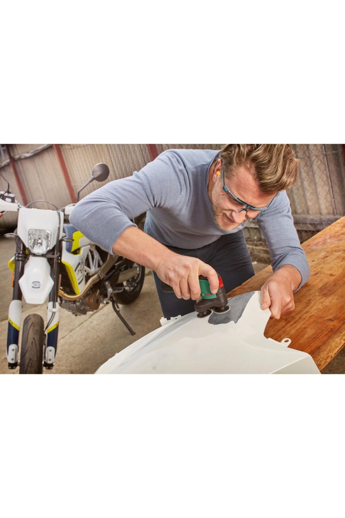 Bosch Home and Garden Ponceuse-polisseuse sans fil Bosch - EasyCurvSander 12 (1 batterie, système 12 V, dans boîte carton)