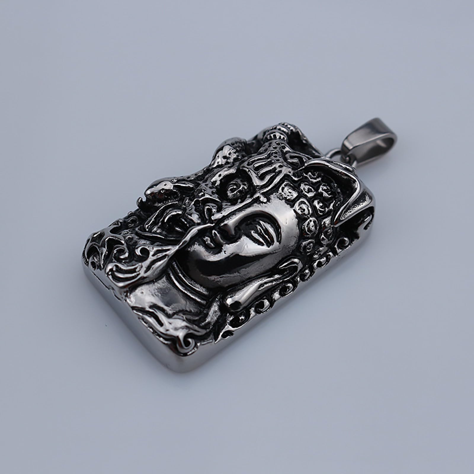 Ciondolo Buddha 3D In Acciaio Inox Per Uomo – Scegli Tra Argento, Nero O Oro