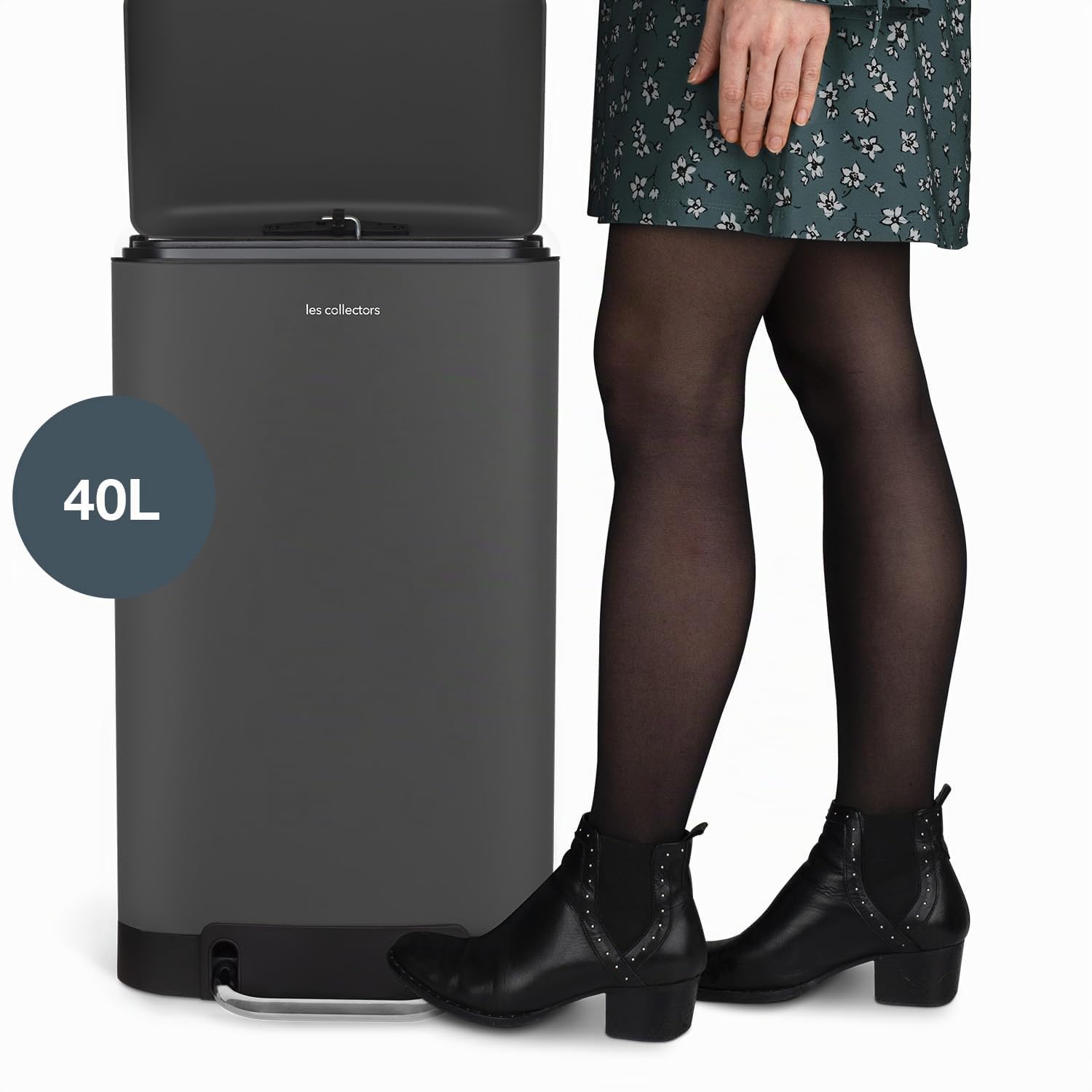 Les Collectors, Cubo de Cocina a Pedal Nº831, Acero Inoxidable, Capacidad 40L, Compatible con Bolsas de 50L, Compacto, Cierre silencioso, Cubo Interior extraíble, Acabado Mate, Gris Antracita
