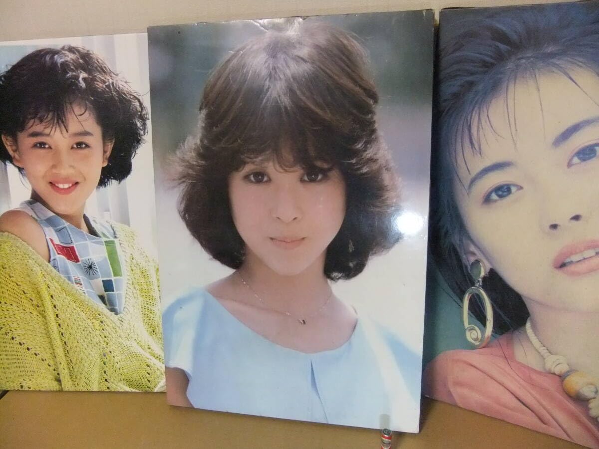 Amazon｜松田聖子 中山美穂 浅香唯 木製パネル 3枚セット レトロ 80