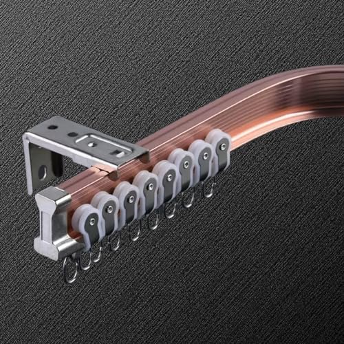 Riel de cortina curvado de techo dorado flexible con barra de aluminio y ganchos de metal, compatible con soportes de cortina ajustables en forma de U para una instalación suave de la cortina.
