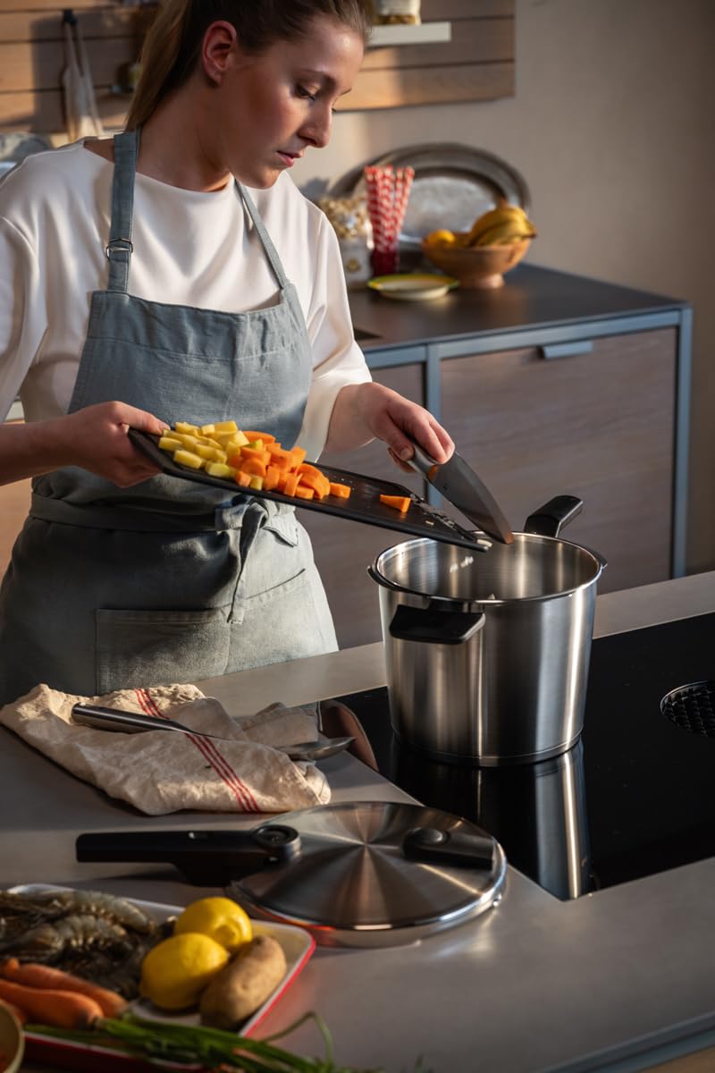 Fissler Vitaquick Premium/Schnellkochtopf-Set 2-teilig, Ø 22 cm (Schnellkochtopf 6 L + 3,5 Liter) m. Einsatz, Zusatz-Glasdeckel, 2-Garstufen, Made in Germany - Induktion