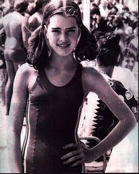 Posterazzi Brooke Shields In Swimsuit With Hand On Hip Black And White Photo Print 8 x 10 - Item # MVM53627