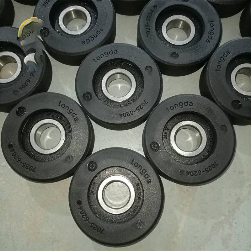 7025-6204 Escalator Step Roller 70x25x6204 Black OD70mm H25mm ID20mm Bearing 6204