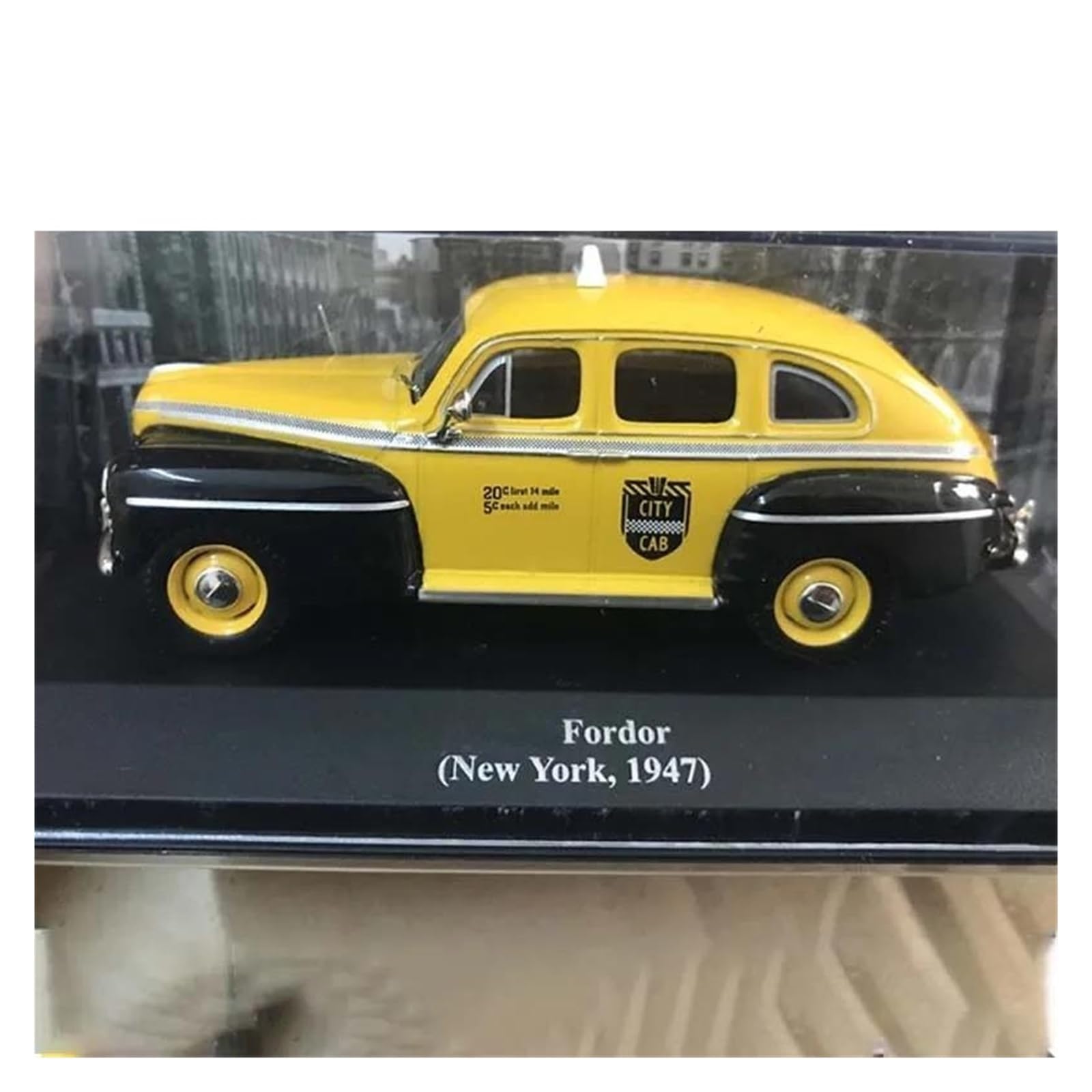 1 43 Per Fordor (1947) Modello In Lega Di Berlina Gialla Mini Souvenir Statico O Veicolo Decorativo