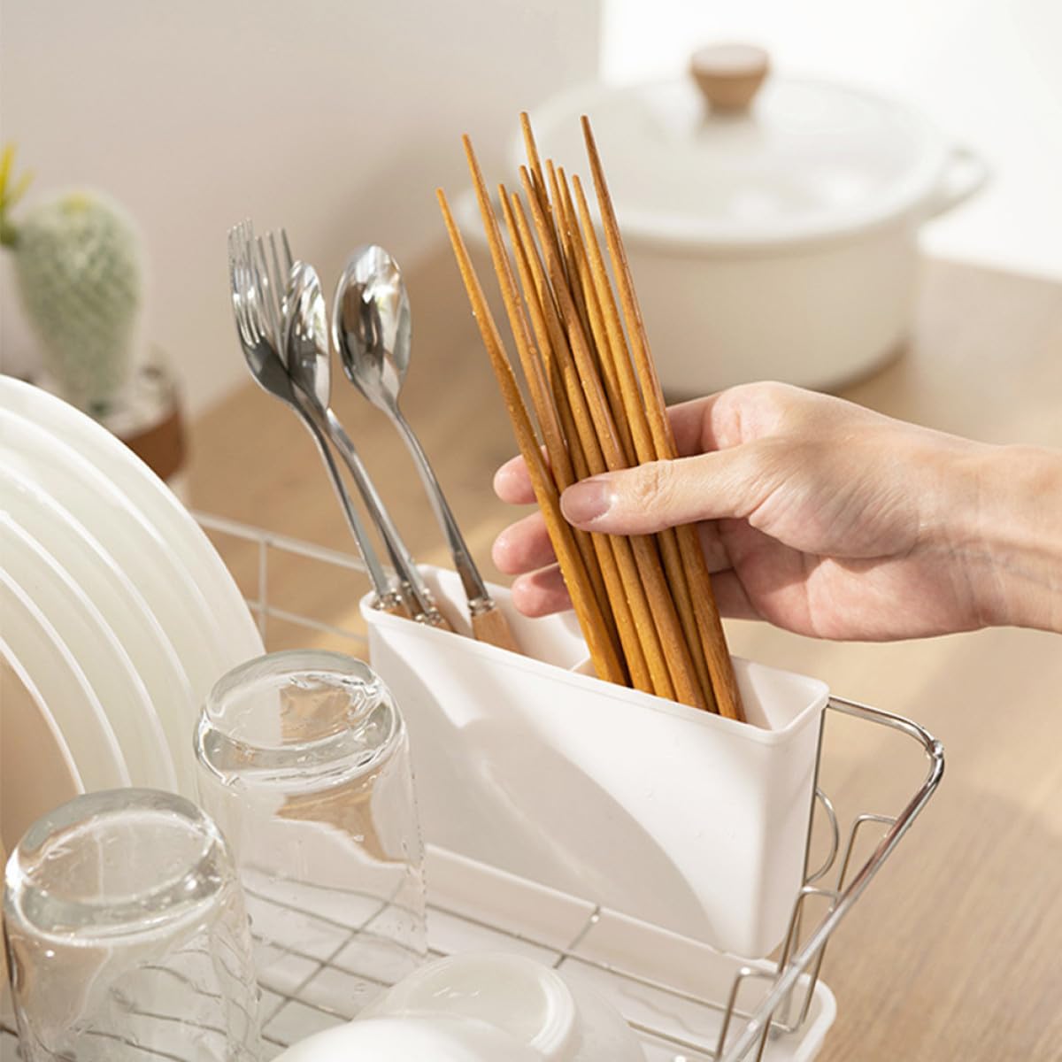 Alipis Geschirrständer aus Edelstahl mit Abtropfblech und Besteckhalter Weiß Praktischer Küchen Organizer für Arbeitsplatten Einfach zu Montieren und Elegant im Design