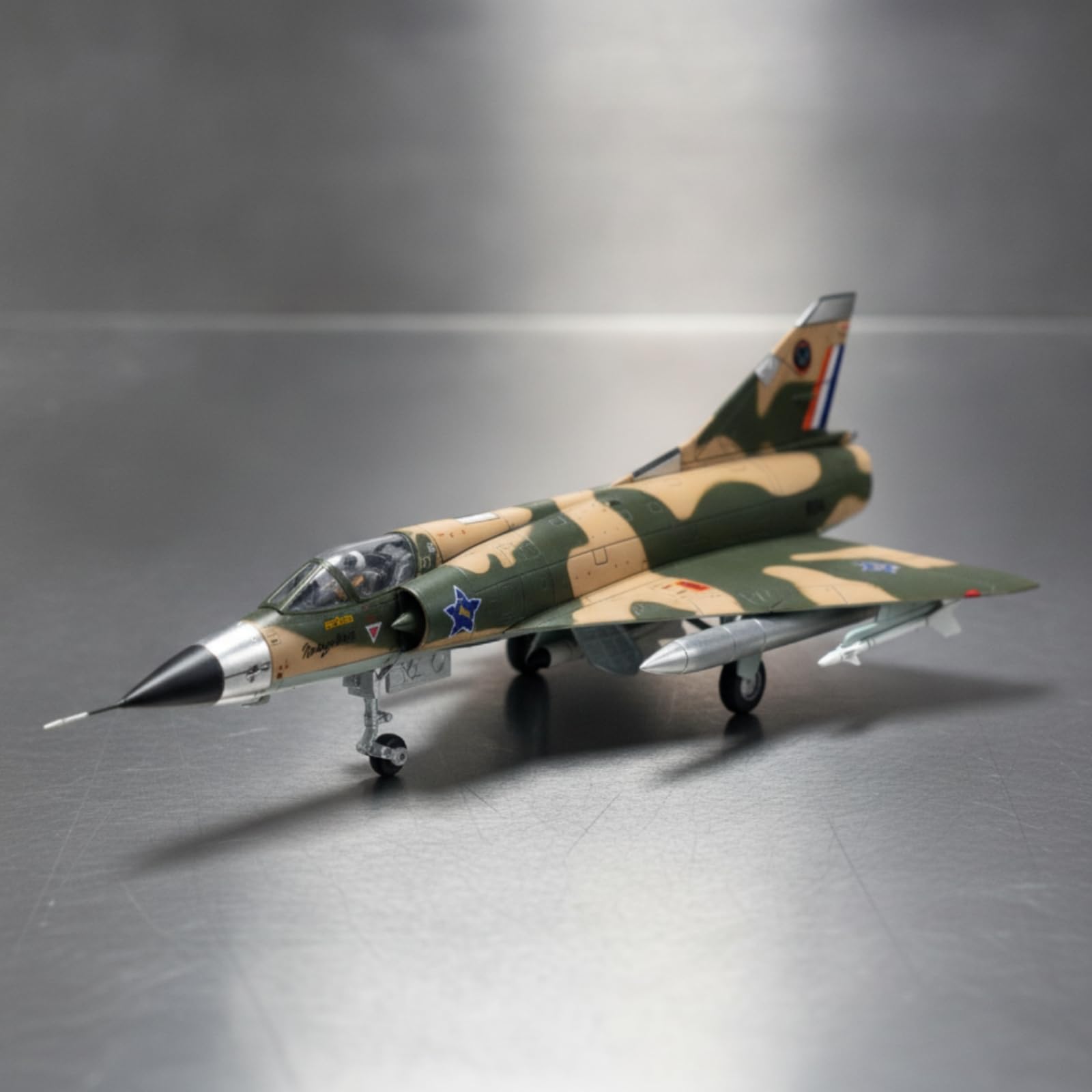 Aereo da Caccia Francese Modello Aereo Aerei Modellino in Metallo con Dettagli Fedeli E Segni Storici Stampati Adatto per Studio Ufficio Libreria Vetrina