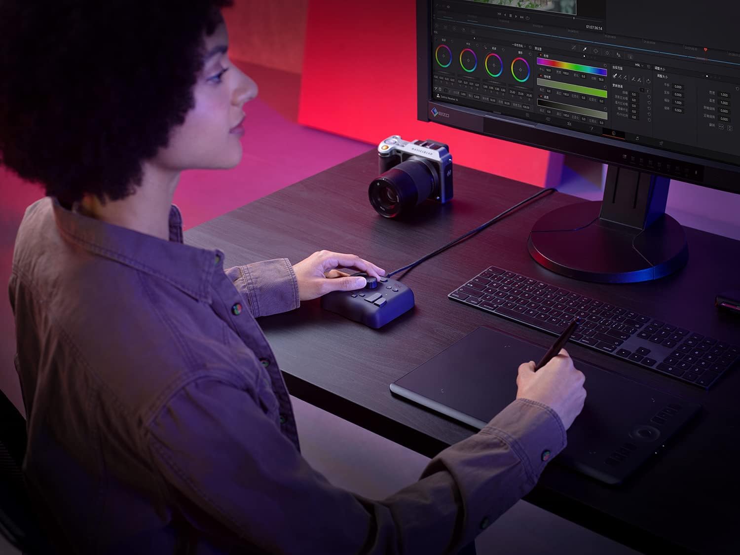 Limited Stock TourBox NEO – New Generation Productivity Tool. The Ultimate Tool for Creators, Applying for Image, Audio, Drawing, Editing and Creating, Macro Feature Supported