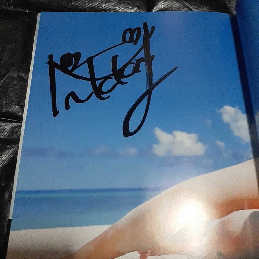 2PM ニックン 一人旅 直筆サイン入り フォトブック 写真集 2PM ニックン 一人旅 直筆サイン入り フォトブック 写真集 2025