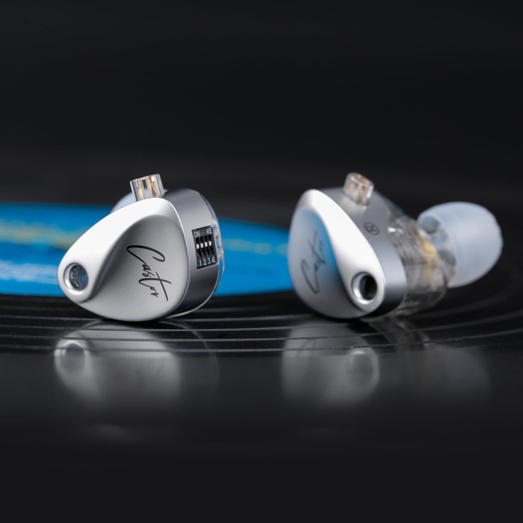 Keephifi - Cuffie in-ear Castor KZ, auricolari da gioco cablati con doppio driver dinamico, auricolari HiFi IEM cablati con cancellazione del rumore, auricolari con cavo rimovibile 2Pin-C e microfono