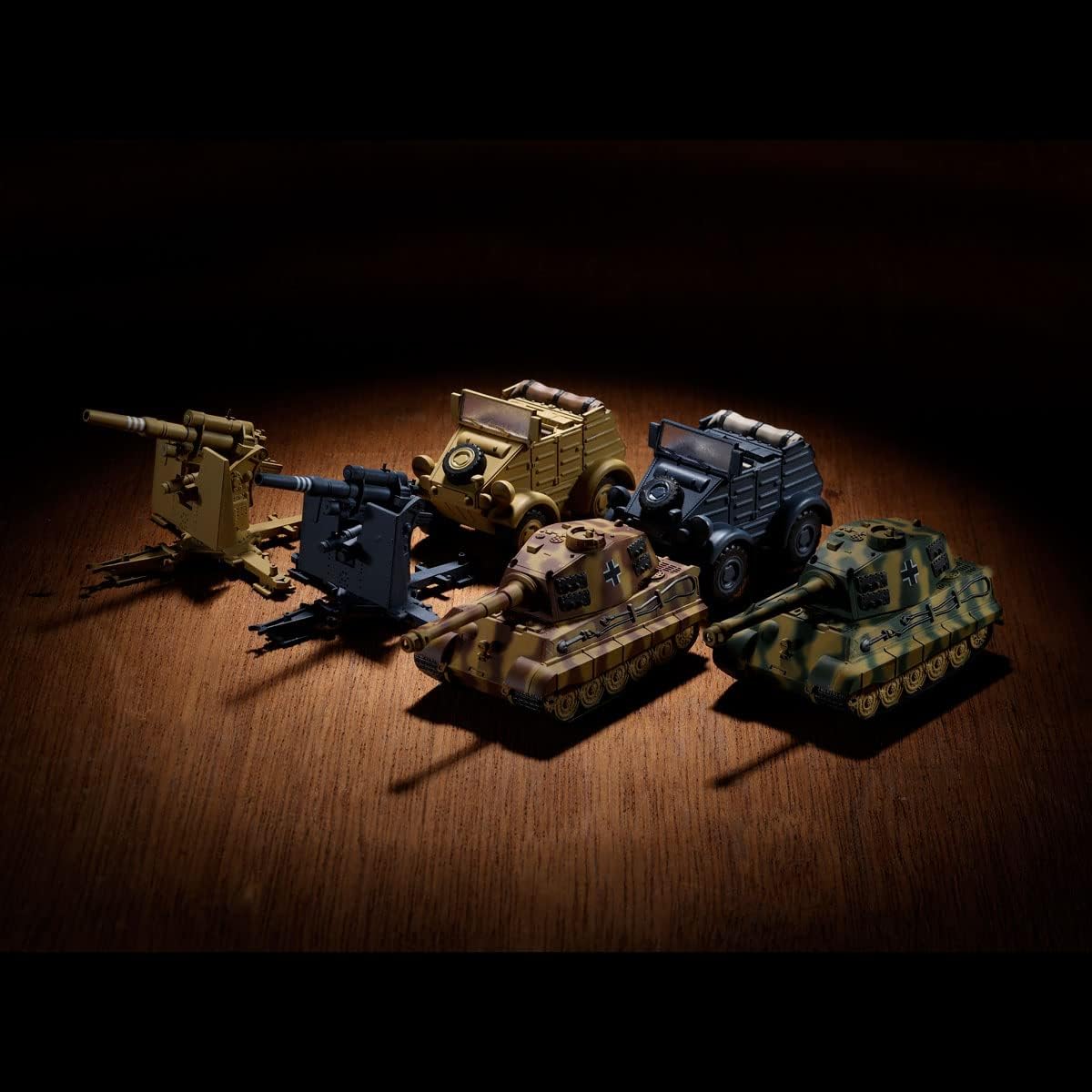 Kaiyodo MQN037B Miniature Cube MiniQ World Tank Deformed 10, German Armored Division 3, Painted, Finished Product, Box of 6