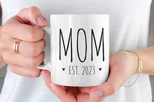 Miniatura 3 de Exxtra Gifts Mom Est 2023 - Taza para baby shower, para mamá promocionada, para nuevos padres esperados, 11 onzas, color blanco