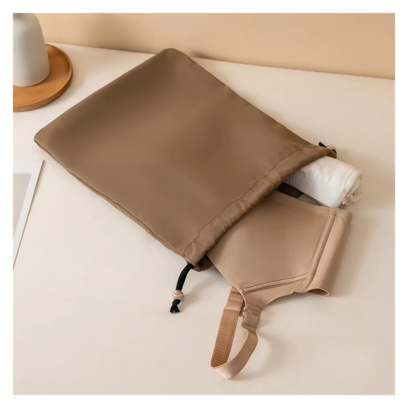 wasserdichte Nylon-Aufbewahrungstasche mit Kordelzug, großes Fassungsvermögen, Verpackung for Daunenjacke, komprimierte Reisekleidung(Brown,3 Sizes in a Set)