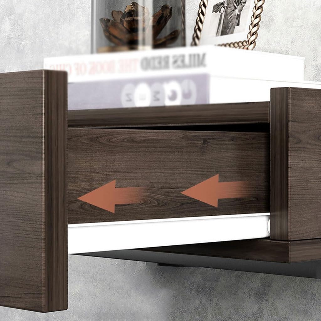 ☆利尻島と走る電車・肉筆油彩画・F6キャンバス ☆利尻島と走る電車