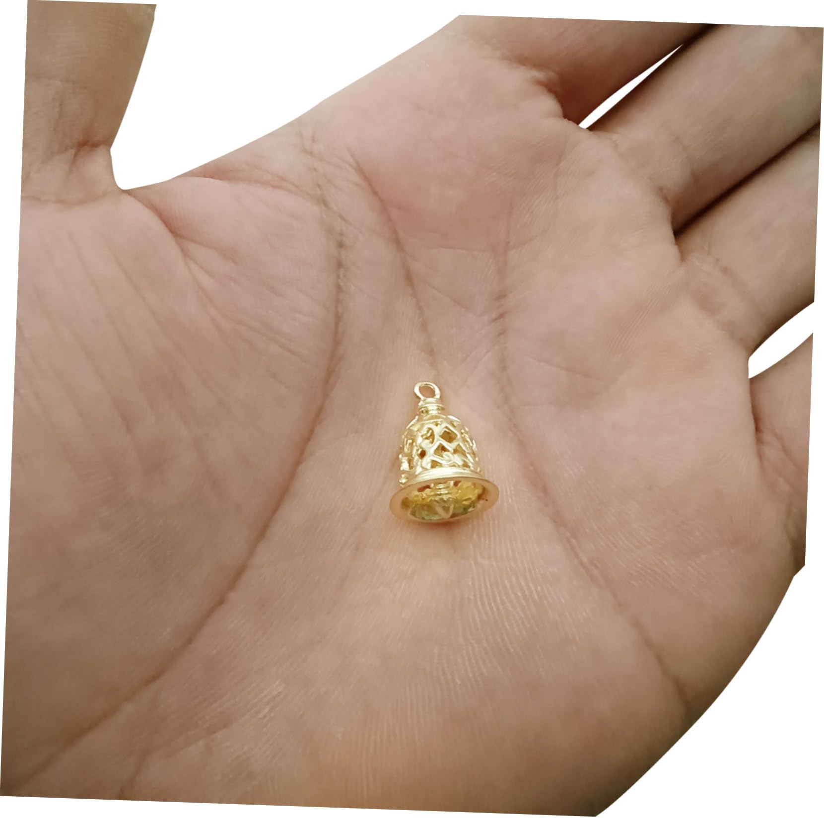 STOBOK 50pezzi Campane Decorative Ottone Pendenti per Accessori da Borsa e Abbigliamento Campane Hollowed-out per Decorazioni Fai da Te e FESTIVITÀ