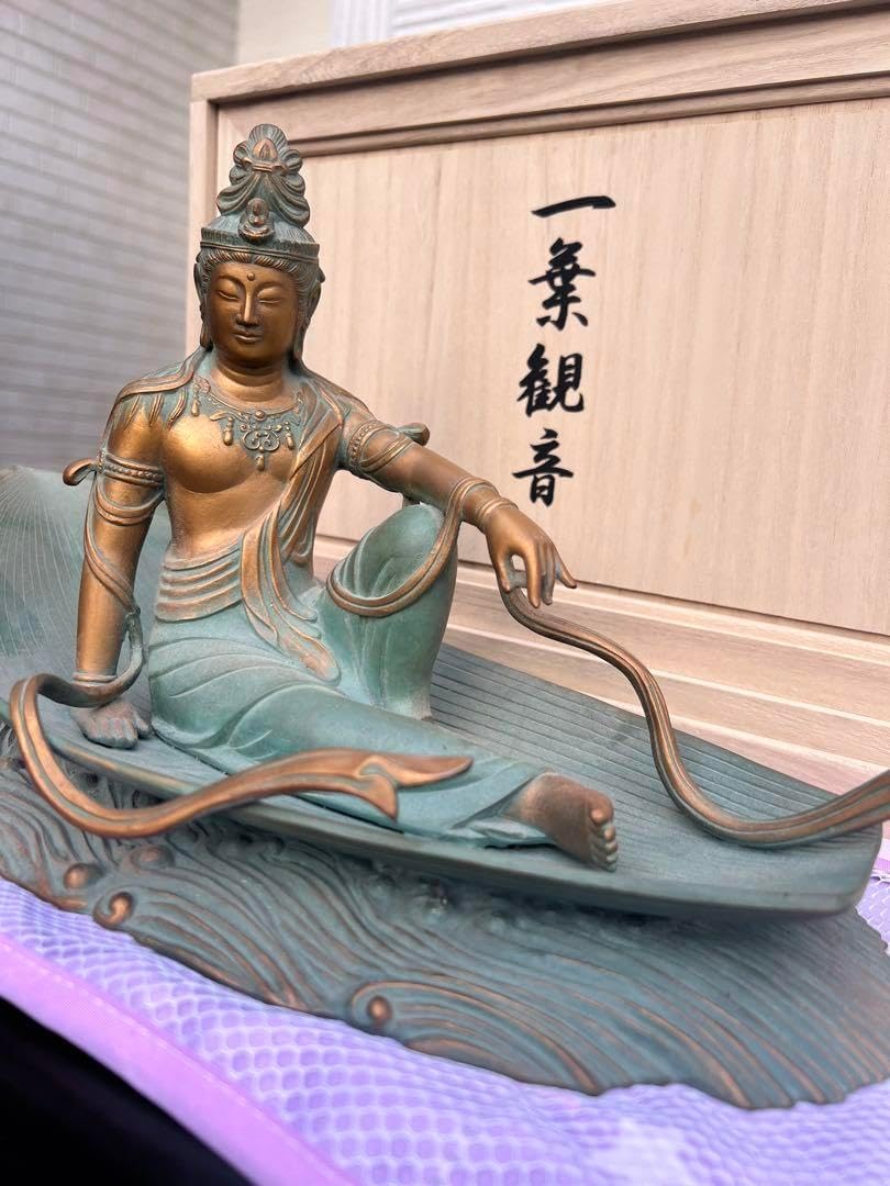 大仏師 長田晴山 作 一葉観音ブロンズ像 銅製 仏像 共箱 オブジェ置物金属工芸 大仏師 長田晴山 作 一葉観音ブロンズ像 銅製 仏像 共箱